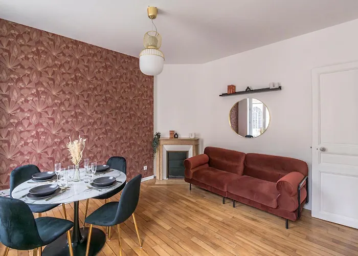 Le Vesle - Center - Cathedral